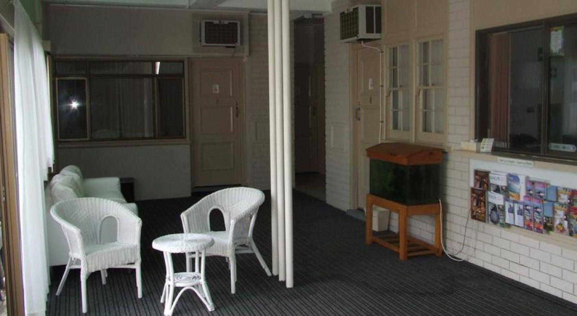 Aquarius Motel Белмонт Экстерьер фото